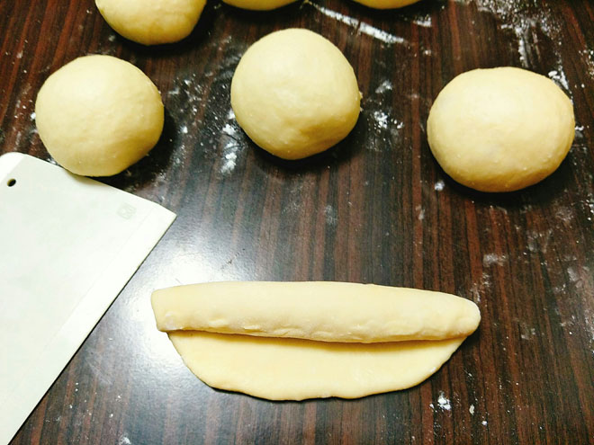 Tự làm bánh mì tươi đơn giản, thơm phức ngay tại nhà