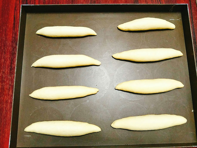 Tự làm bánh mì tươi đơn giản, thơm phức ngay tại nhà